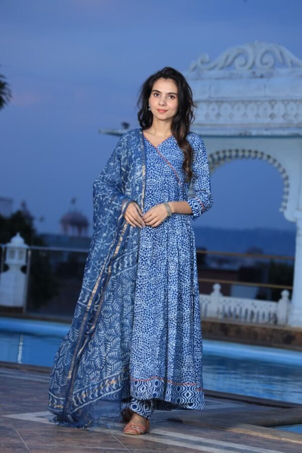 Anarkali kurta with kota doriya dupatta set