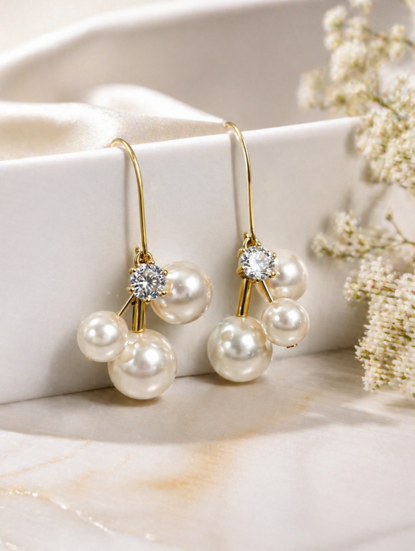 pearl earrings with stone