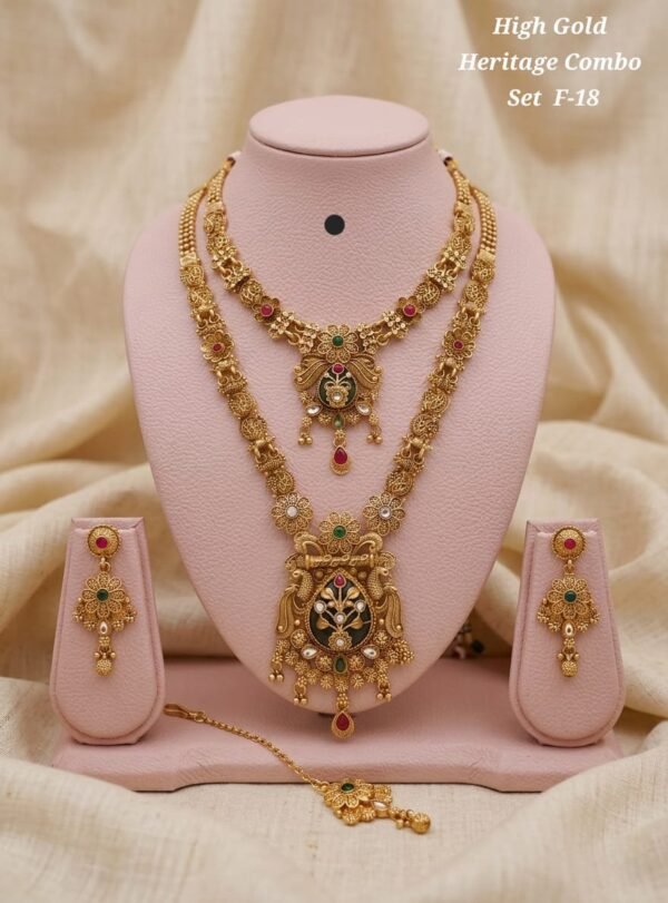Heritage necklace set